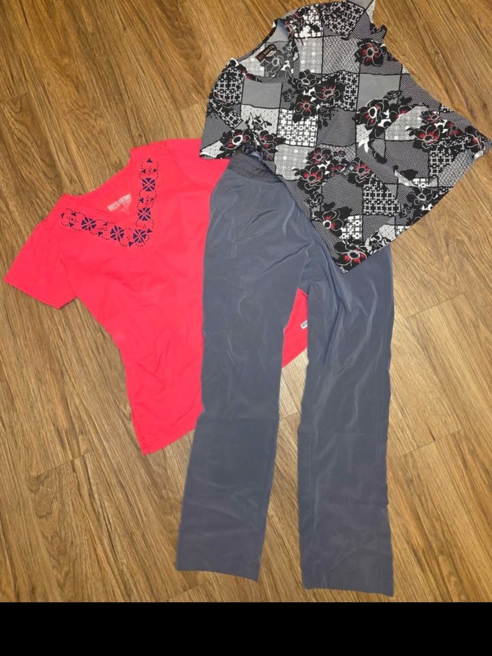 XS Nurse Scrubs Lot Of 3 Piece